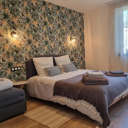 Apartmán Avec Piscine Durtal