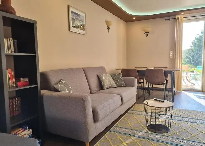 Avec Piscine شقة *